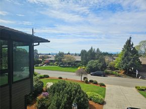 6504 113th Avenue NE, Kirkland WA 98033