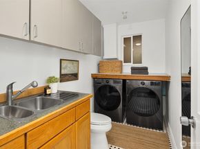 23705 7th Avenue W, Bothell WA 98021