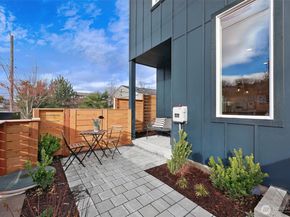 2006 A 19th Avenue S, Seattle WA 98144