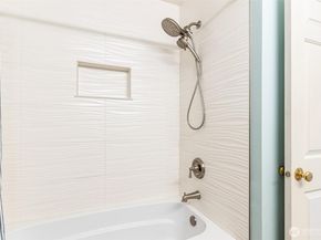 11856 NE 162nd Lane 94, Bothell WA 98011