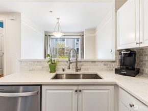 11856 NE 162nd Lane 94, Bothell WA 98011