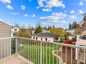 11856 NE 162nd Lane 94, Bothell WA 98011