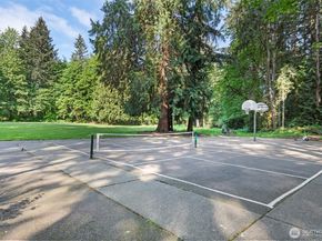 9106 172nd Avenue NE, Redmond WA 98052