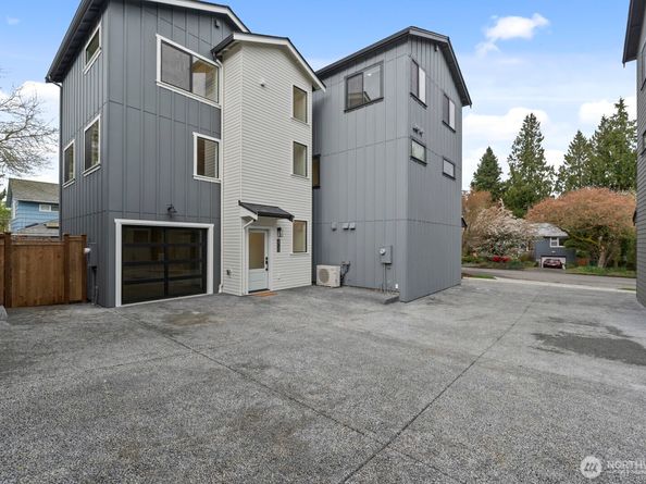 2725 NE 87th Street, Seattle WA 98115