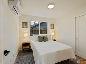 2725 NE 87th Street, Seattle WA 98115