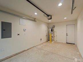 2725 NE 87th Street, Seattle WA 98115