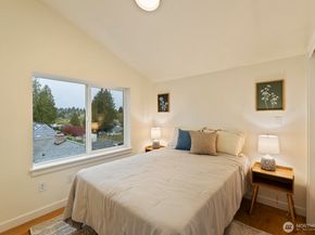 2725 NE 87th Street, Seattle WA 98115