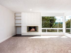 3424 25th Avenue W 201, Seattle WA 98199