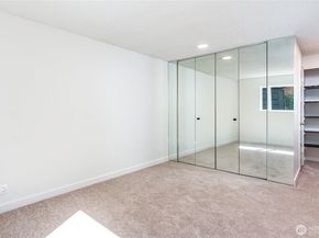 3424 25th Avenue W 201, Seattle WA 98199
