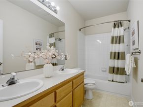 3813 23rd Avenue W, Seattle WA 98199