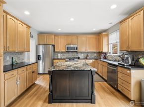 1620 Highland Terrace Court, Mukilteo WA 98275