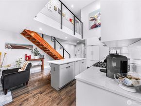 2424 Federal Avenue E, Seattle WA 98102