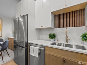 3901 151st Avenue SE, Bellevue WA 98006