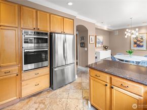8630 113th Lane NE, Kirkland WA 98033