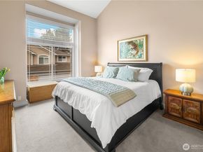 8630 113th Lane NE, Kirkland WA 98033