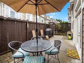 8630 113th Lane NE, Kirkland WA 98033