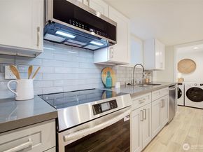 7008 Linden Avenue N, Seattle WA 98103