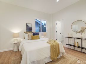 7008 Linden Avenue N, Seattle WA 98103
