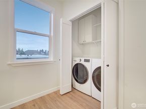 7008 Linden Avenue N, Seattle WA 98103