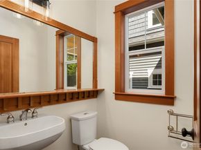 14340 Shasta Lane NE, Bainbridge Island WA 98110