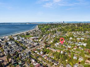 3310 59th Avenue SW A, Seattle WA 98116