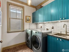 3310 59th Avenue SW A, Seattle WA 98116