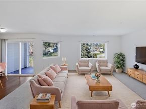 1318 37th Street 2420, Everett WA 98201