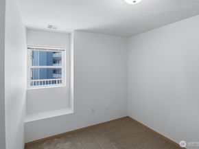 1318 37th Street 2420, Everett WA 98201