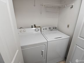 1318 37th Street 2420, Everett WA 98201