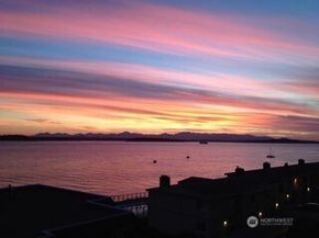 10203 47th Avenue SW C8, Seattle WA 98146