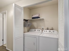 10203 47th Avenue SW C8, Seattle WA 98146