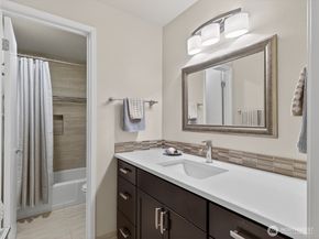 10203 47th Avenue SW C8, Seattle WA 98146