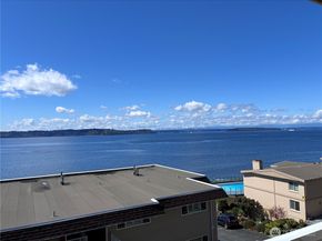 10203 47th Avenue SW C8, Seattle WA 98146