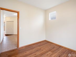 19311 24th Avenue W G, Lynnwood WA 98036