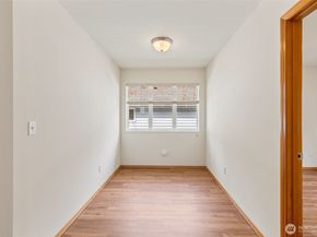 19311 24th Avenue W G, Lynnwood WA 98036