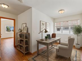 19311 24th Avenue W G, Lynnwood WA 98036