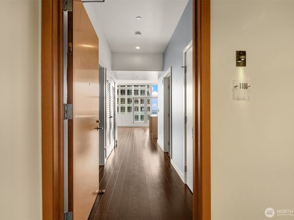 909 5th Avenue 1100, Seattle WA 98164