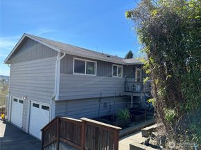 21010 9th Avenue S, Des Moines WA 98198