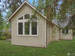 15915 Nesika Bay Road NE, Poulsbo WA 98370