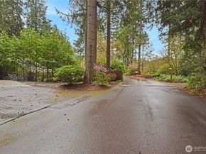 15915 Nesika Bay Road NE, Poulsbo WA 98370