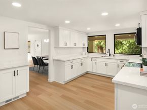 11726 10th Avenue S, Seattle WA 98168