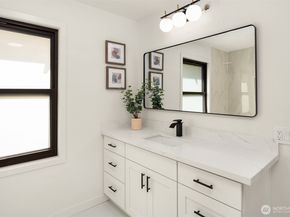 11726 10th Avenue S, Seattle WA 98168