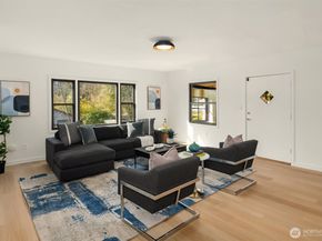 11726 10th Avenue S, Seattle WA 98168