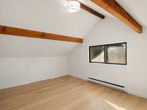 11726 10th Avenue S, Seattle WA 98168