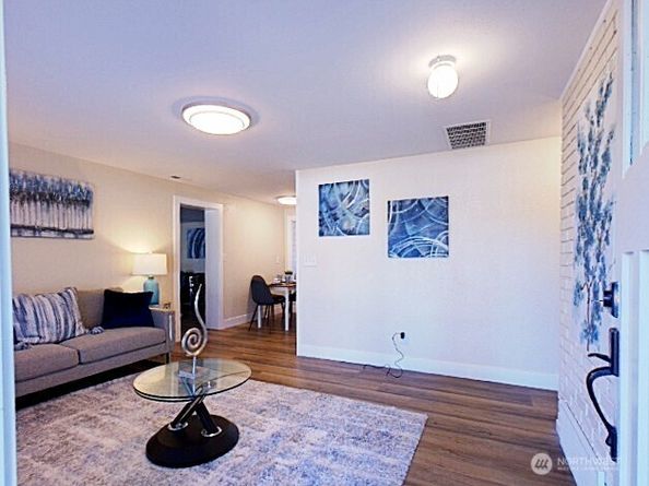 23004 52nd Avenue W, Mountlake Terrace WA 98043