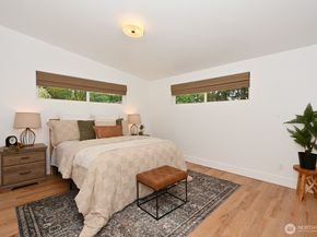 13525 4th Avenue NE, Seattle WA 98125