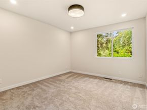 10554 NE 150th Court, Bothell WA 98011