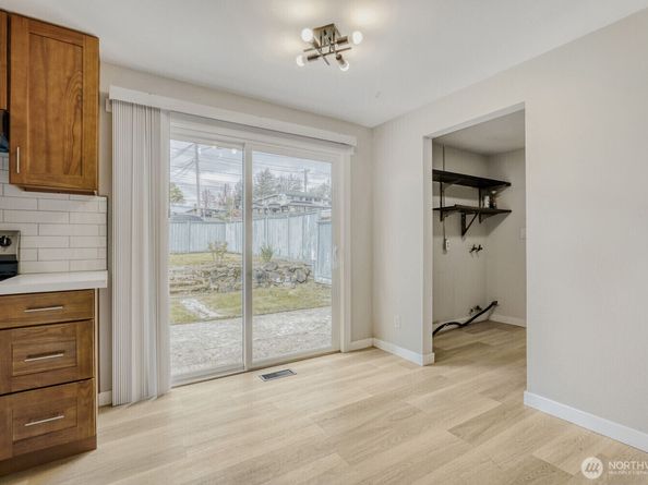 8001 36th Avenue S, Seattle WA 98118