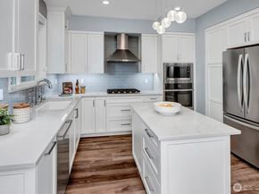 9080 162nd Place NE 2202, Redmond WA 98052