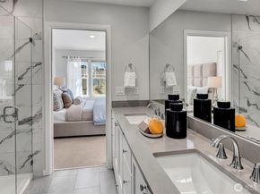 9080 162nd Place NE 2202, Redmond WA 98052